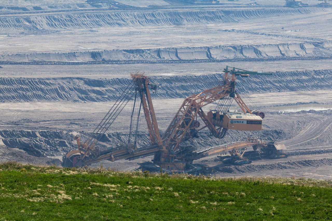 landscape-mountain-hill-equipment-industrial-machine-1253648-pxhere.com