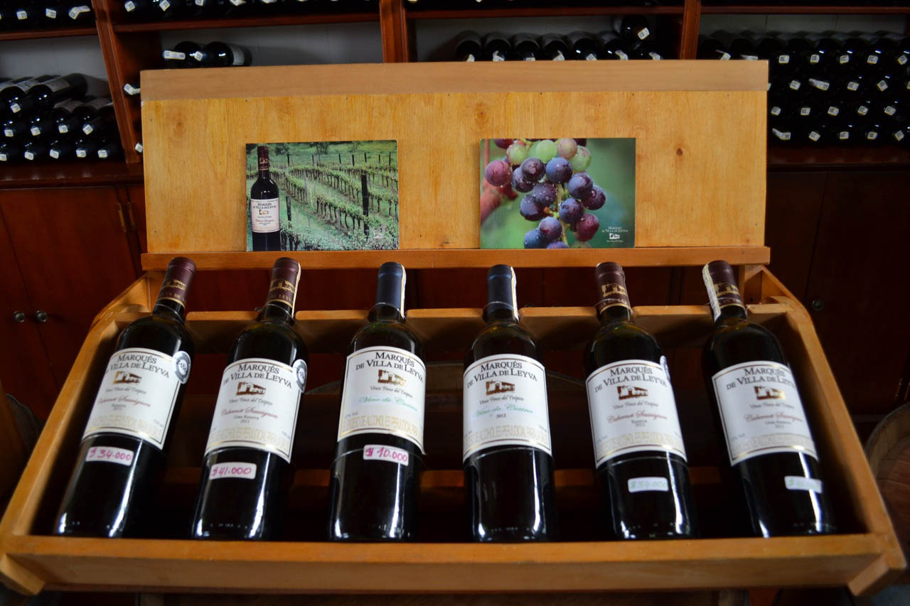 liquid-wood-grape-vine-vineyard-wine-902026-pxhere.com